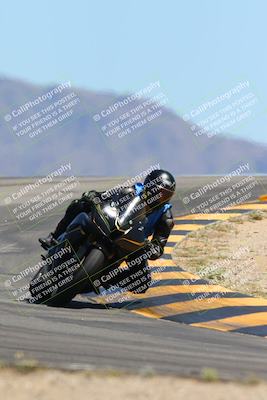 media/Apr-14-2024-SoCal Trackdays (Sun) [[70f97d3d4f]]/9-Turn 12 (115pm)/